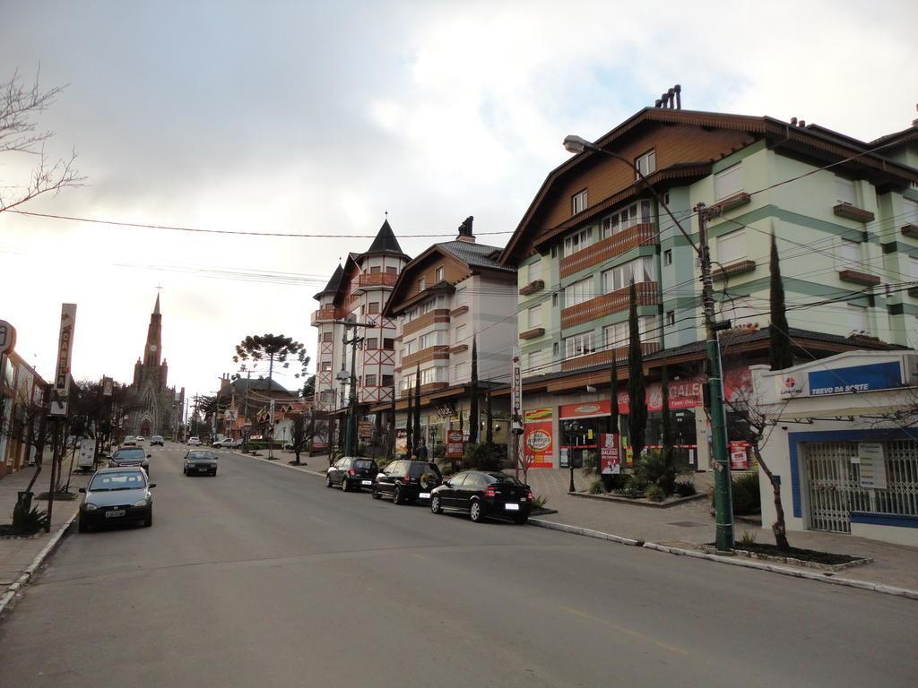 Lindo Apartamento No Centro De Canela Bagian luar foto