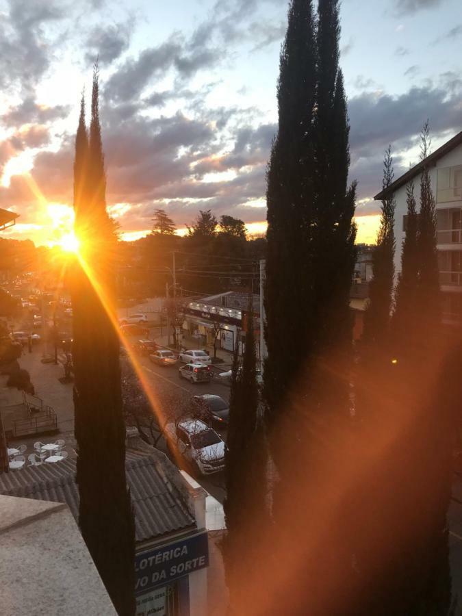 Lindo Apartamento No Centro De Canela Bagian luar foto
